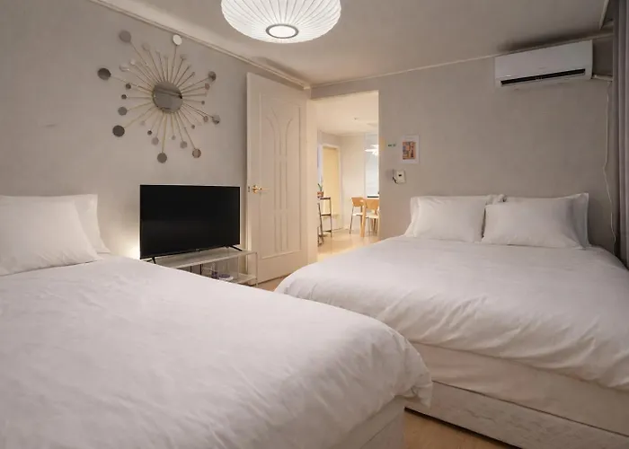 연드럴파크 6번출구 Hongdae Yeontral Park Apartamento Seul